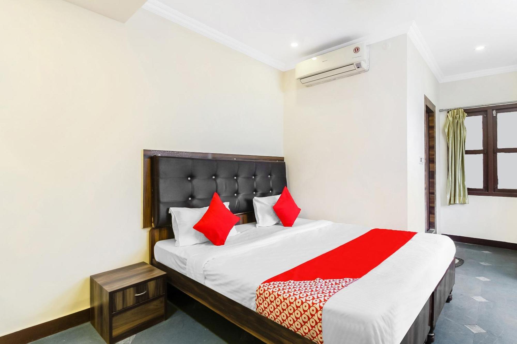 OYO 11429 Hotel Tokyo Japan Comforts Hyderabad Exterior foto