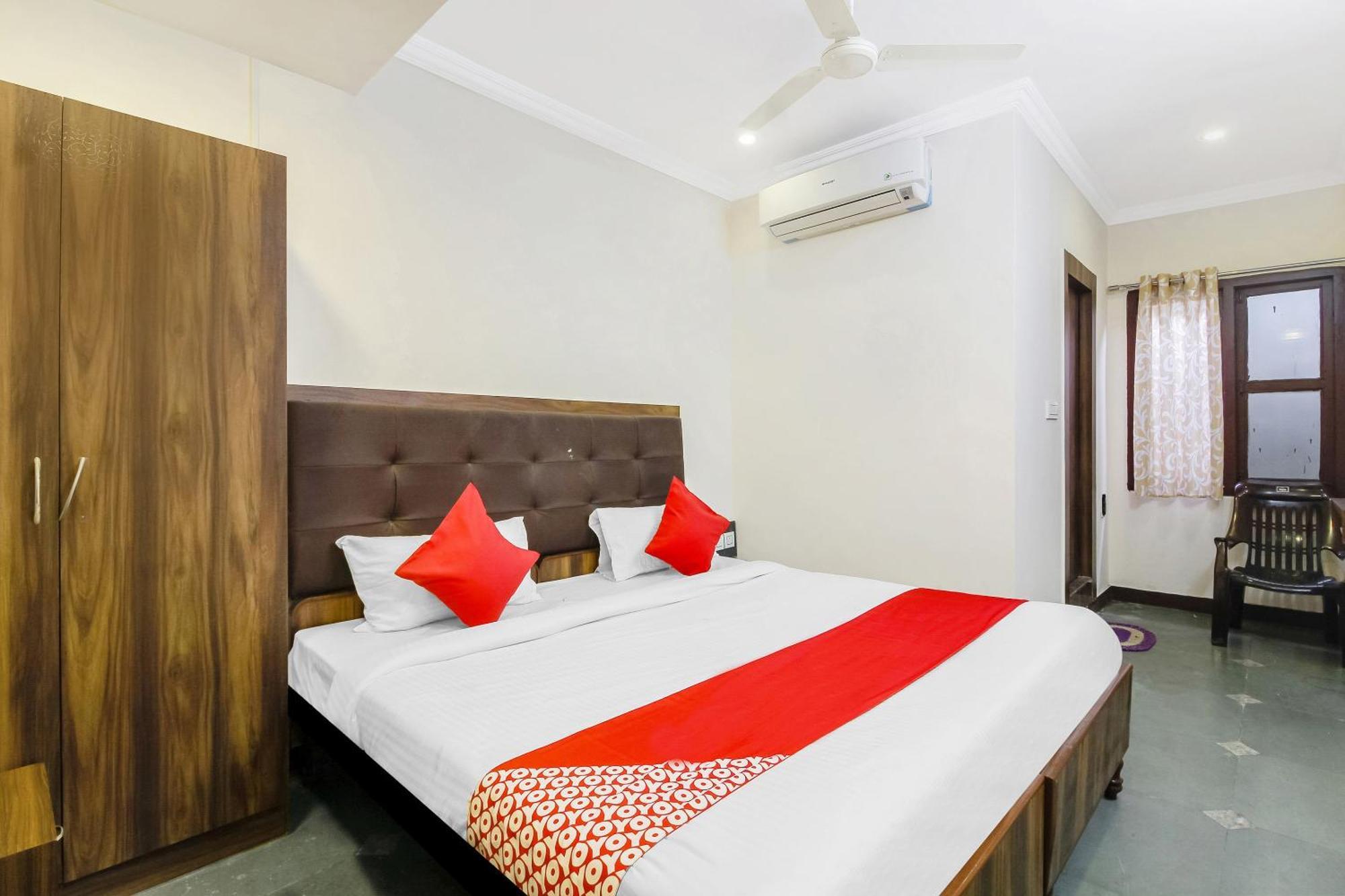OYO 11429 Hotel Tokyo Japan Comforts Hyderabad Exterior foto